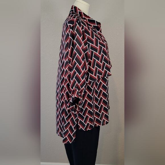CATO Black and Red Print Overlap Front V-Neck Top - Plus Size 18/20W - Picture 4 of 10